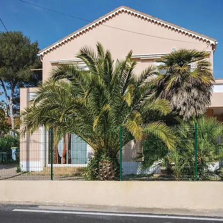 Avenue Clovis Hugues Appartement